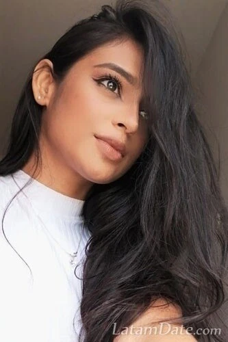 Diana Marcela Profile image 2