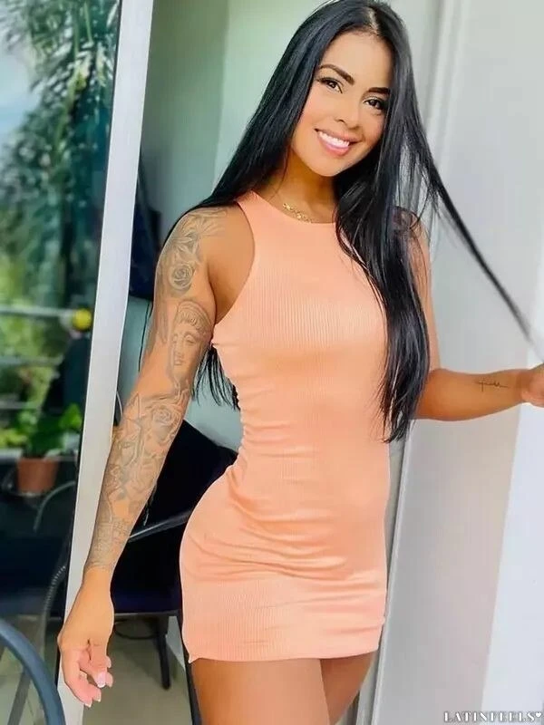 Carolina Profile image 1