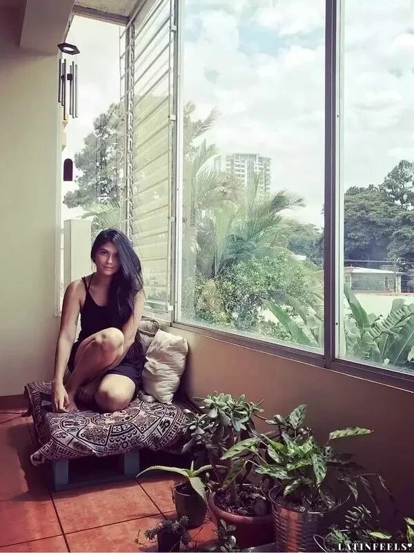 Yelania Profile image 3