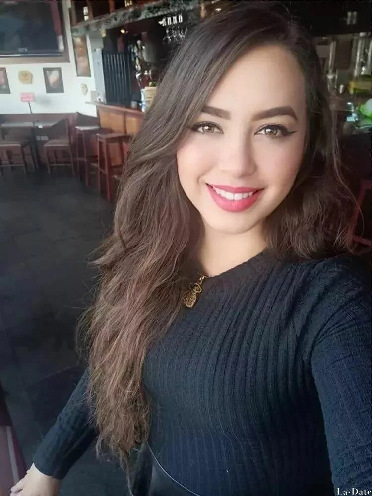 Viviana Profile image 1