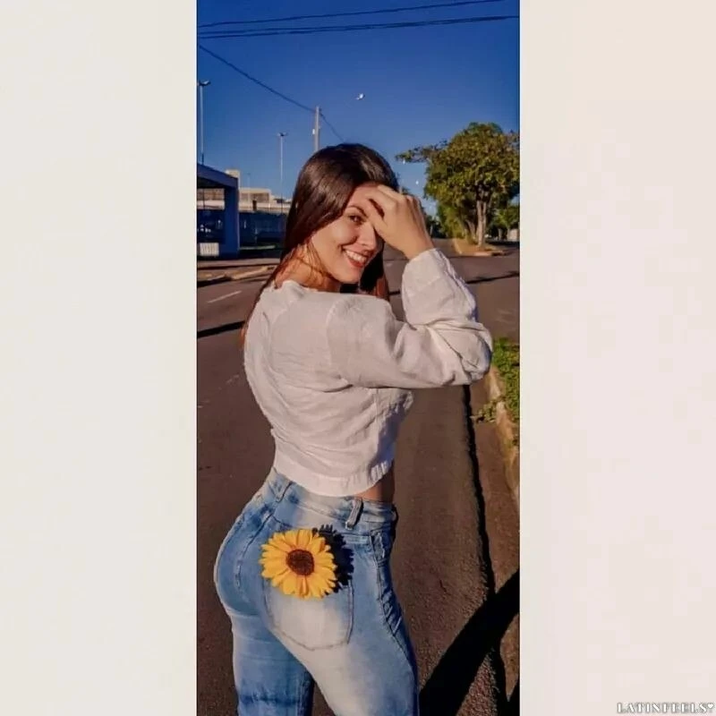 Bruna Profile image 2
