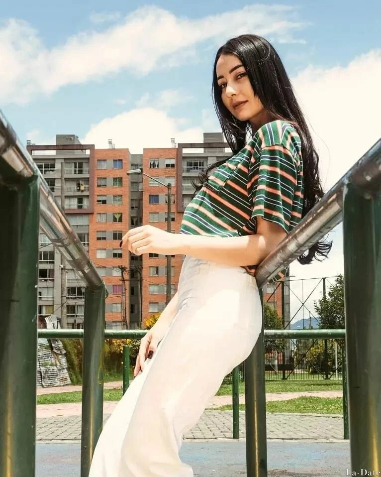 Alexandra Profile image 2