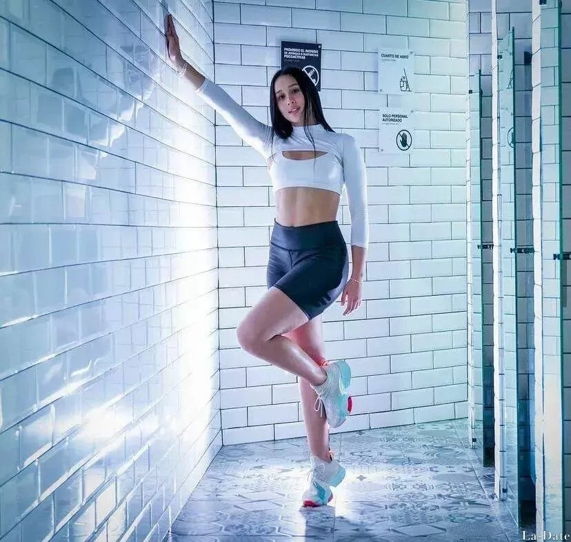 Milena Profile image 3