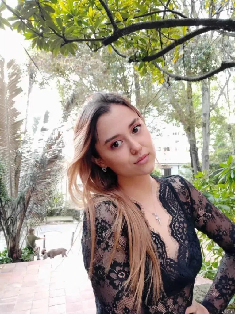 Sandra Profile image 1