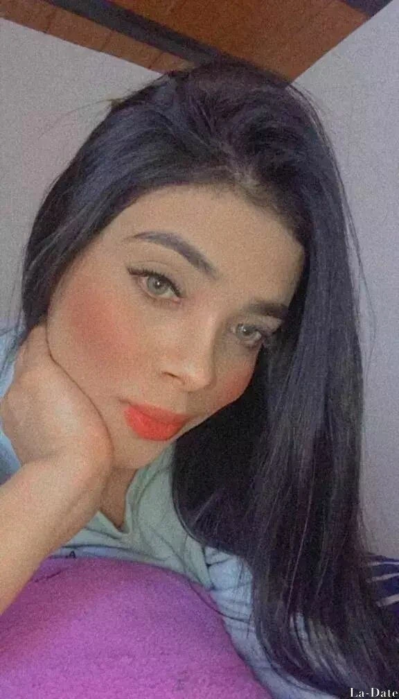 Paula Profile image 4