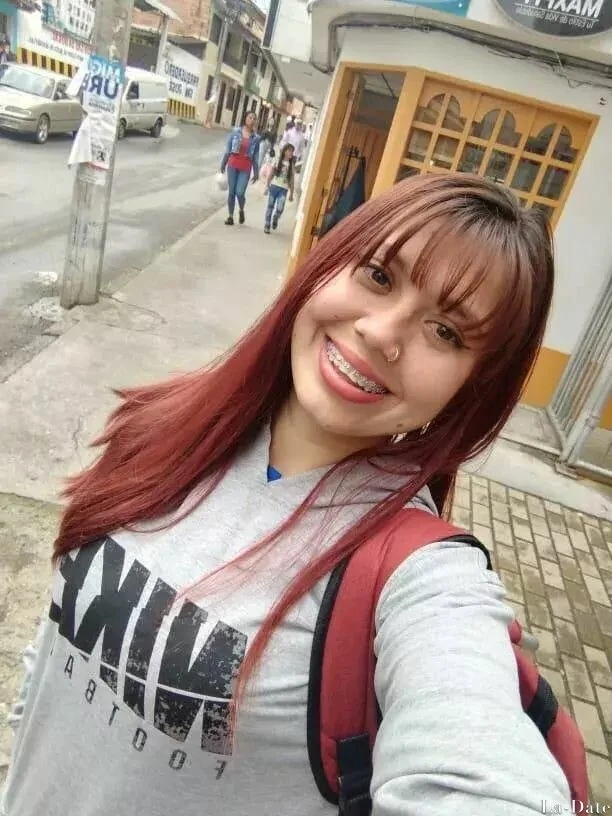 Elisa Profile image 3