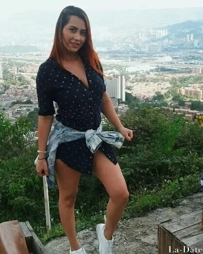 Lyna Profile image 4