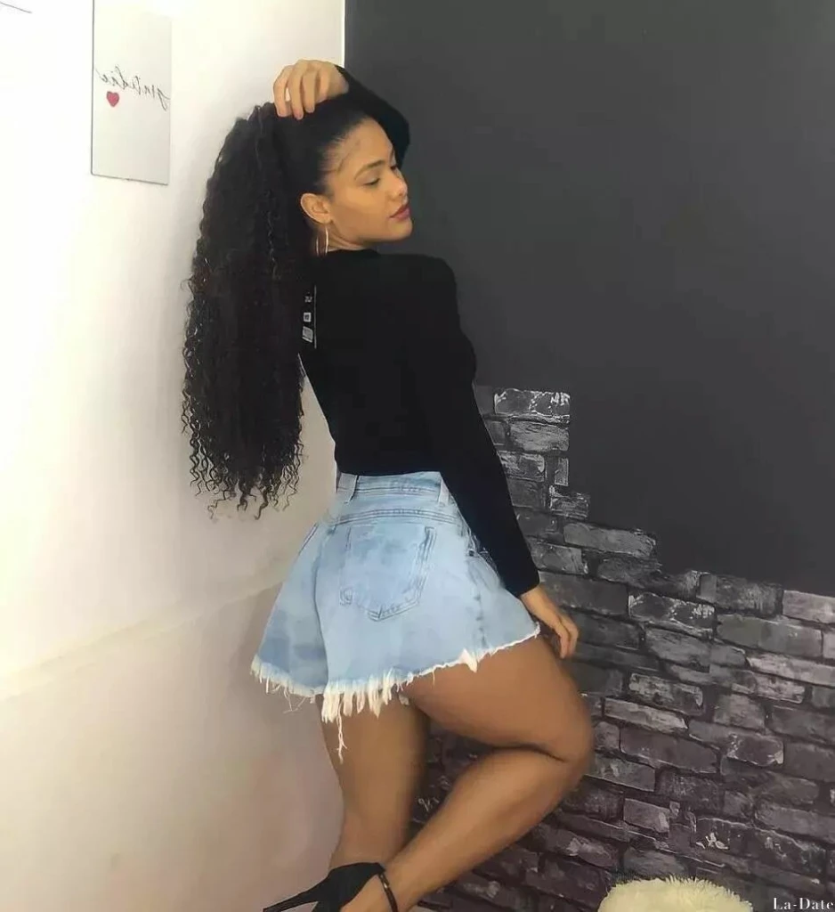 Andrea Profile image 4