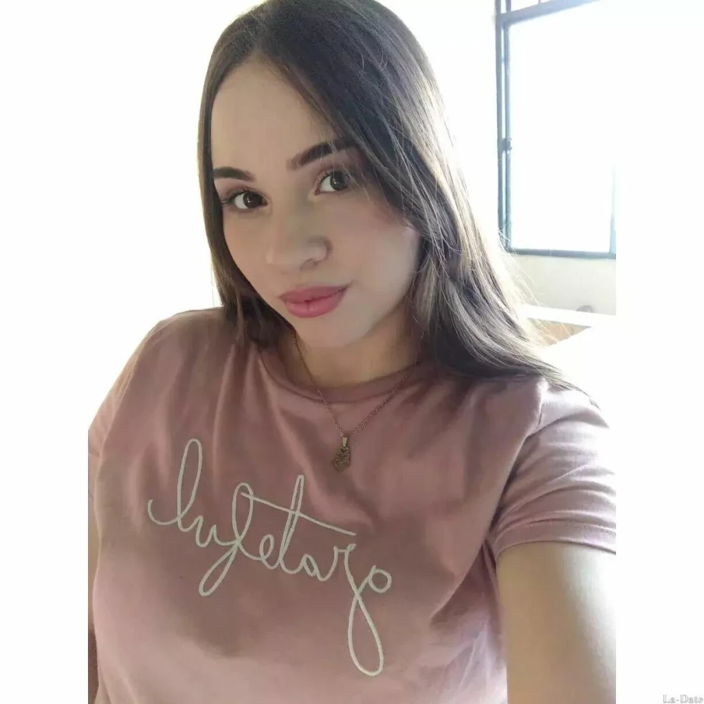 Colette Profile image 4