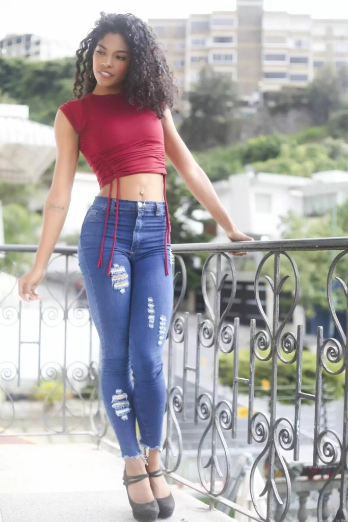 Livia Profile image 4