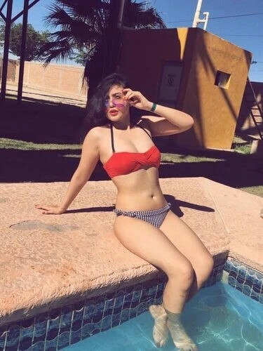 Karla Profile image 3