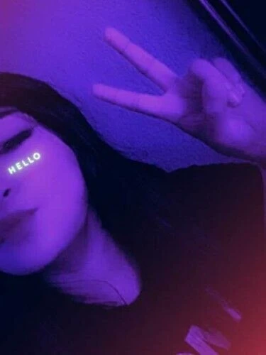 Victoria1212 Profile image 2